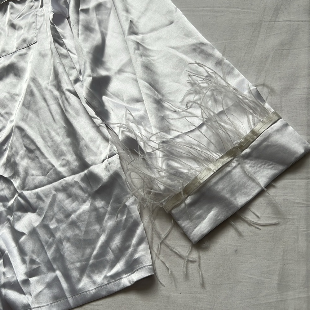 NWT Ekouaer Feather Trim Silk Satin Pajama Long Sleeve Button Down Shirt - Picture 6 of 10